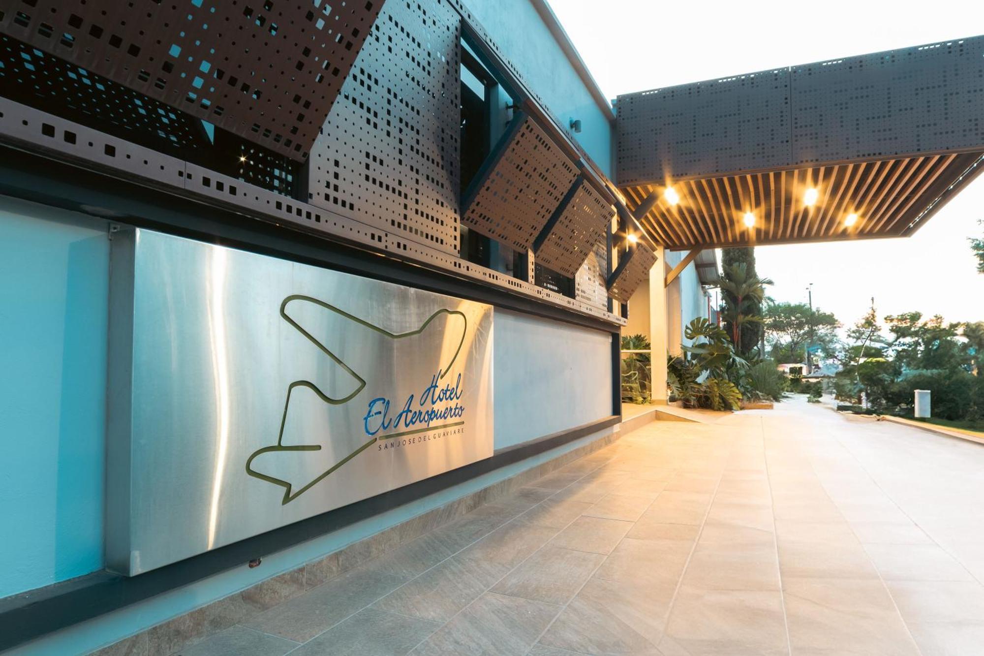 Hotel El Aeropuerto San José del Guaviare Exterior foto